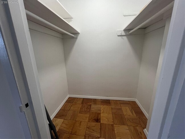 Building Photo - 30 Lake St