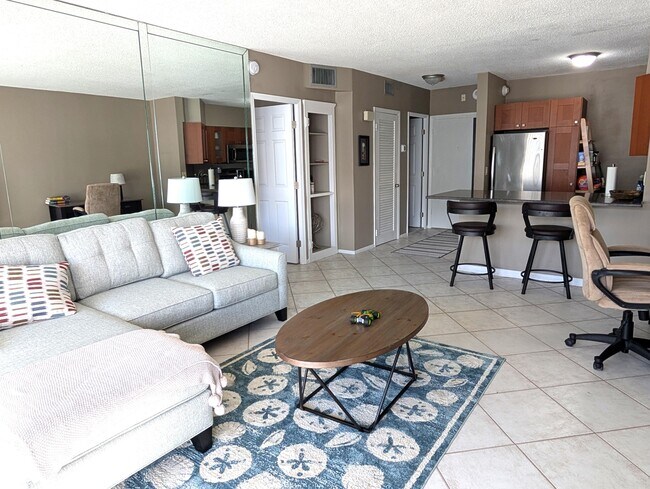 Building Photo - 133 N Pompano Beach Blvd