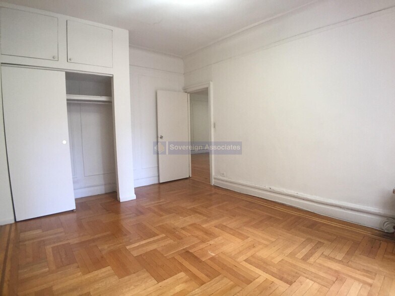Building Photo - 664 W 163rd St