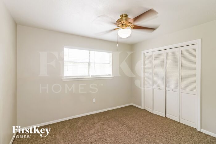 Building Photo - 4702 Hickory Downs Dr