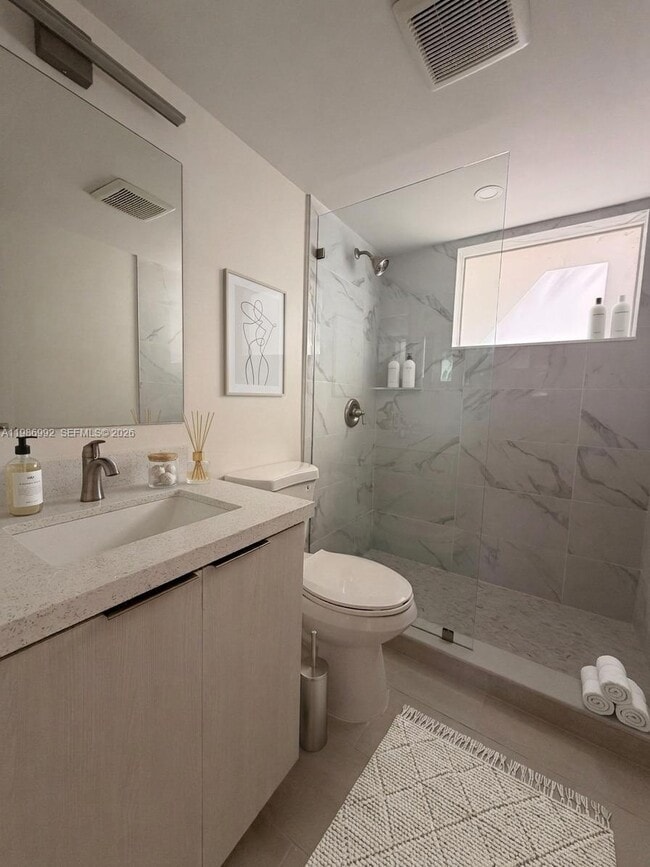 Building Photo - 1904 SW 17th Ave