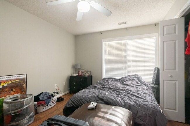 Building Photo - 1325 Cedar Shoals Dr