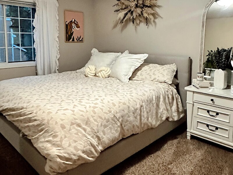 Building Photo - 9902 Fillmore St NE