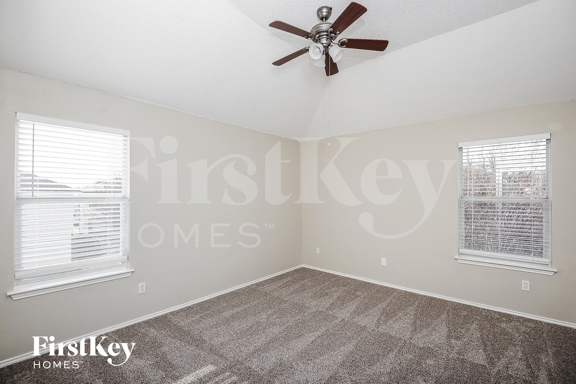 Building Photo - 4713 Palm Ridge Dr