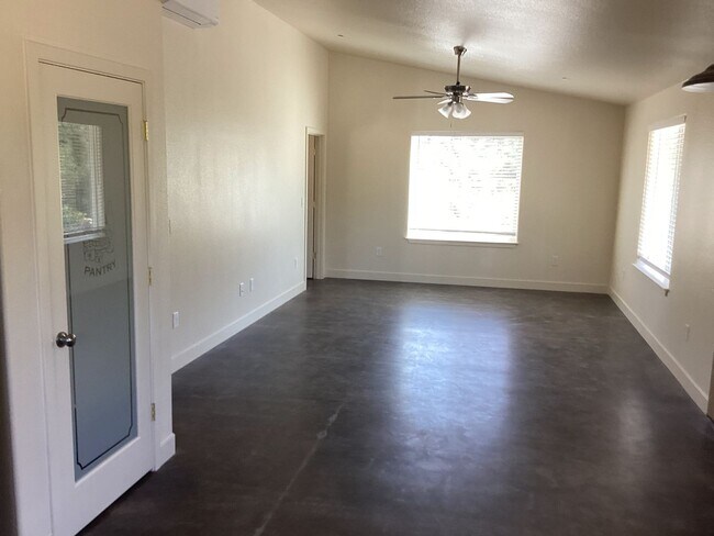 Building Photo - Newly Built Home Near Salt Creek Trail Move in Ready