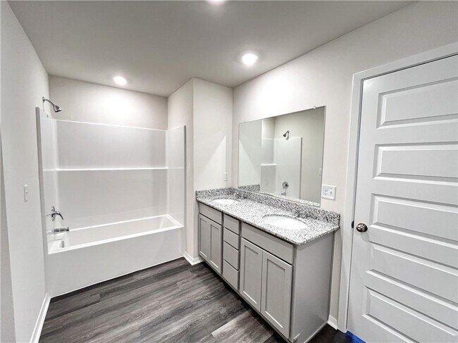 Building Photo - 2721 Elliott St