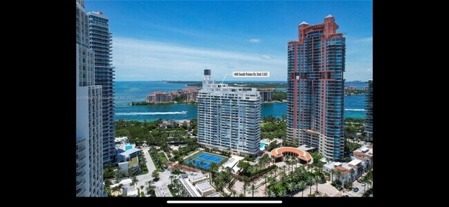 Building Photo - 400 S Pointe Dr