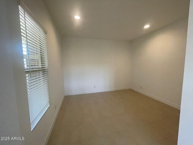 Building Photo - 20457 E Silver Creek Ln