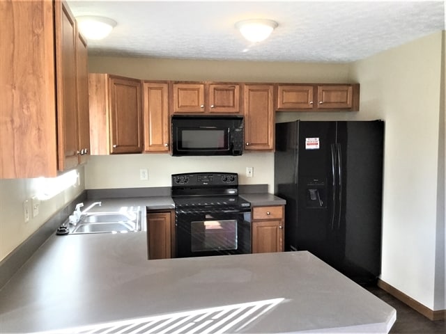 Building Photo - 748 Woodington Dr