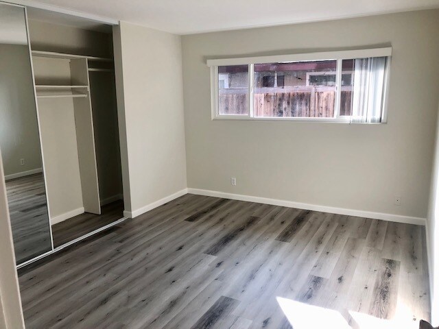 Private Main Bedroom - New Mirrored Closet Doors, New Window and Blinds - 16181 Ganges Lane #2, Huntington Beach, CA 92647