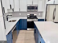 Building Photo - 1817 S 5th St