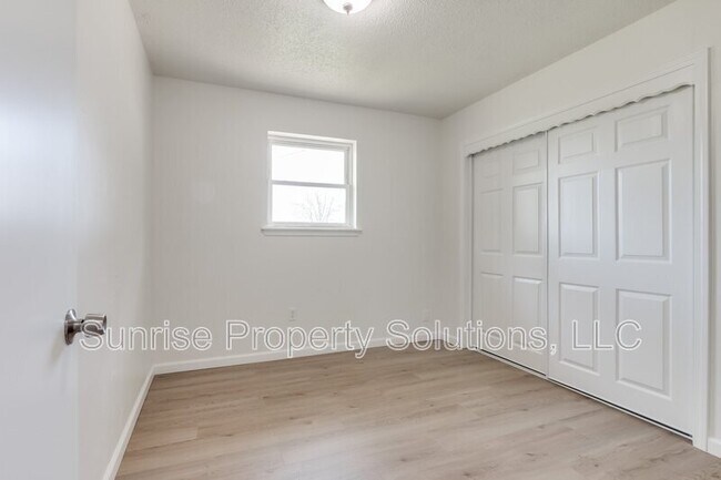 Building Photo - 636 SW 13th St