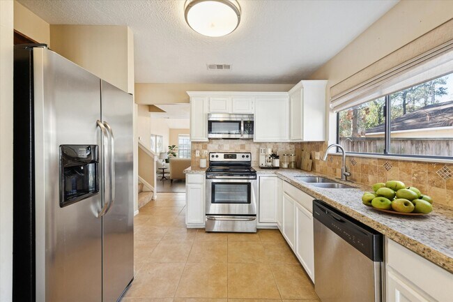 Building Photo - 22 Camberwell Ct