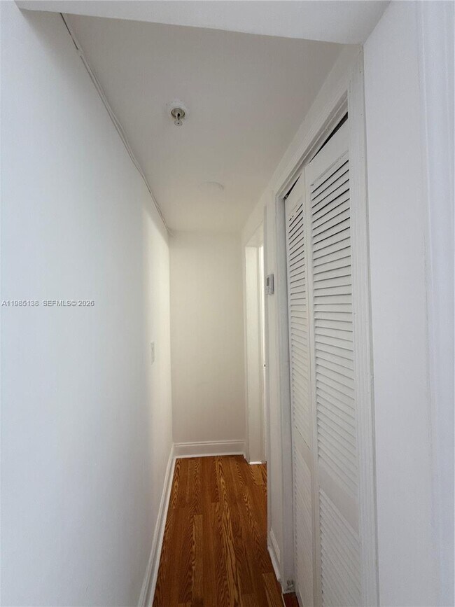 Building Photo - 1542 Jefferson Ave