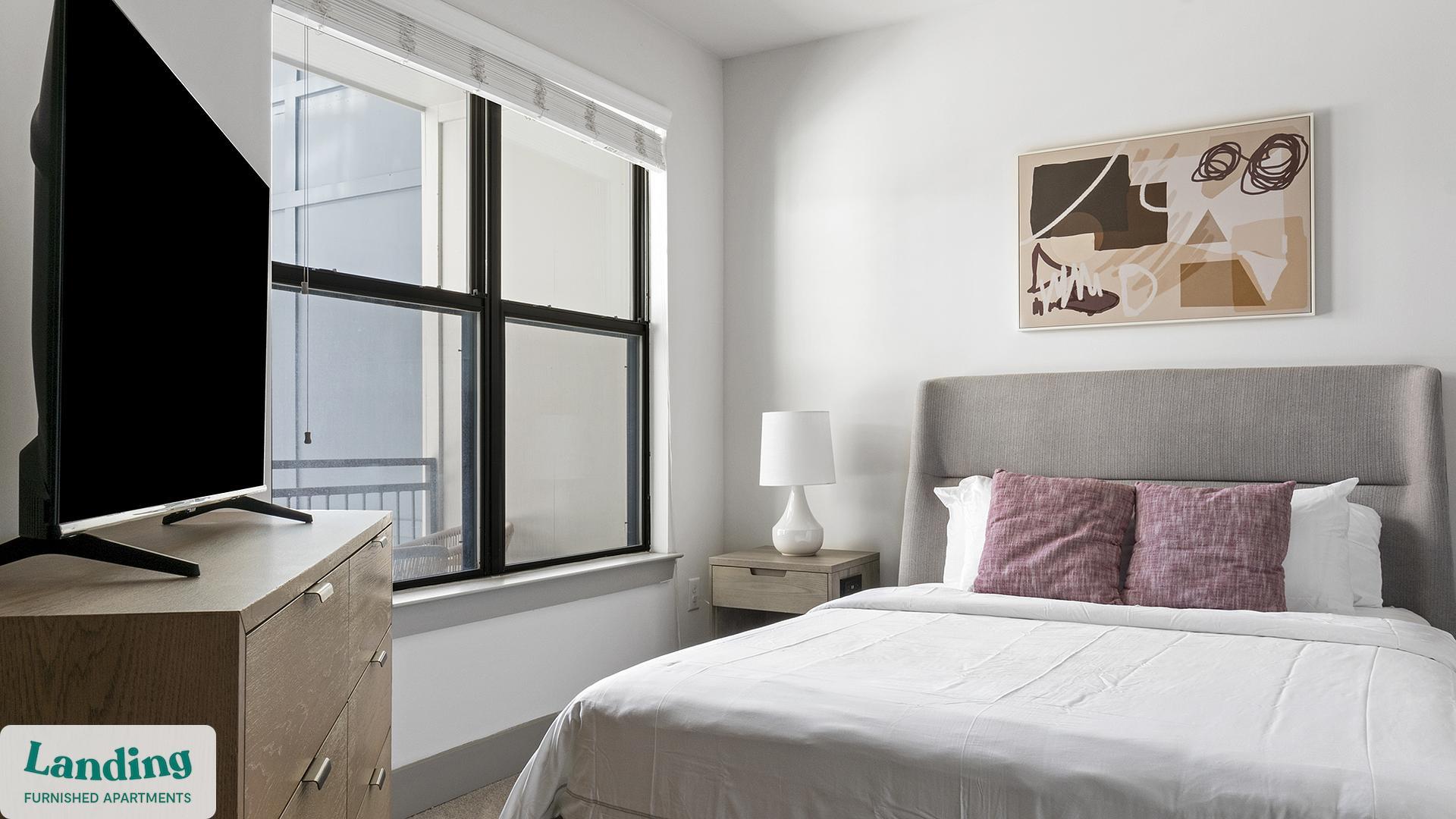 Building Photo - 930 Howell Mill Rd NW