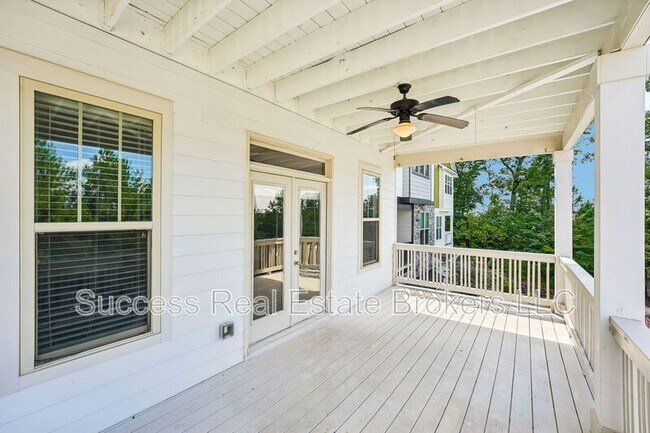Building Photo - 1231 Ridenour Ln