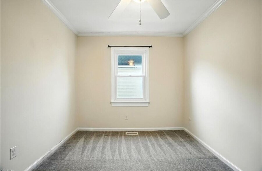 Building Photo - 590 Tenbee Ln