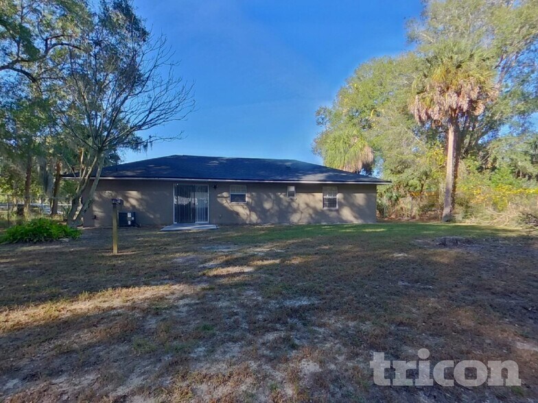 Building Photo - 2527 Orange Ave