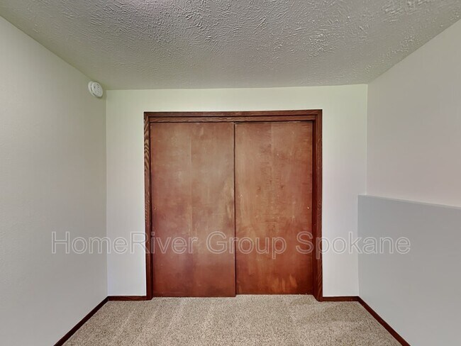 Building Photo - 13625 N Regal Ct