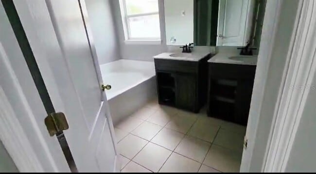 Building Photo - 3132 Regal Darner Dr