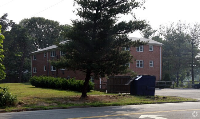 Building Photo - 14698 Colchester Rd