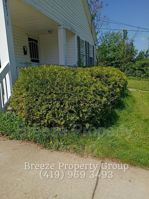 Building Photo - 911 Hawthorne St