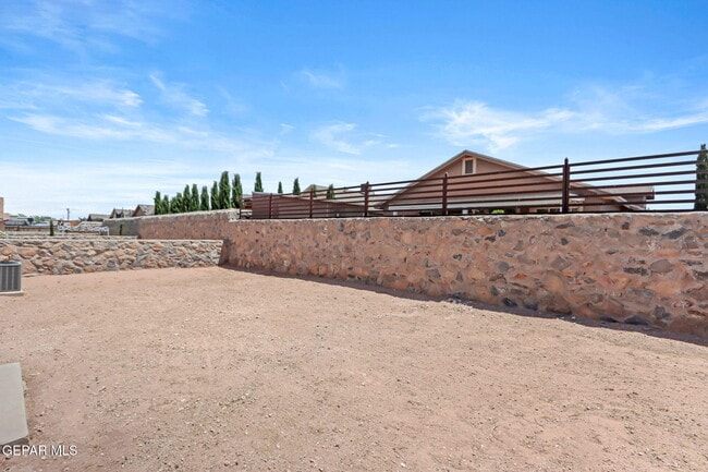 Building Photo - 4800 Kiko A Fierro Dr