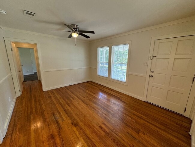 Building Photo - 2/2 Charming House in Garden Lakes $1,296