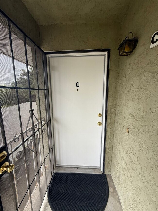 Building Photo - 765 Pope Dr