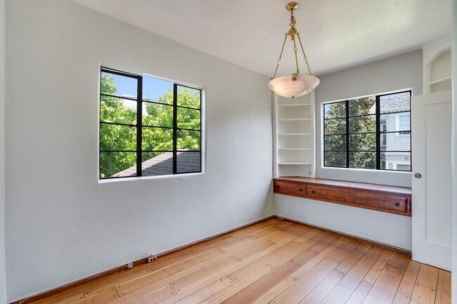 Building Photo - 2338 Channing Way