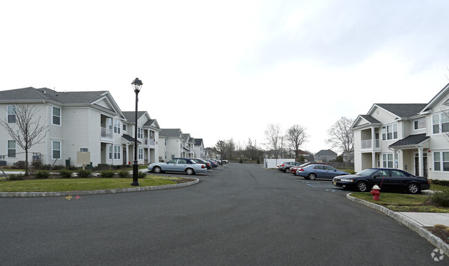 Building Photo - Heritage At Piscataway