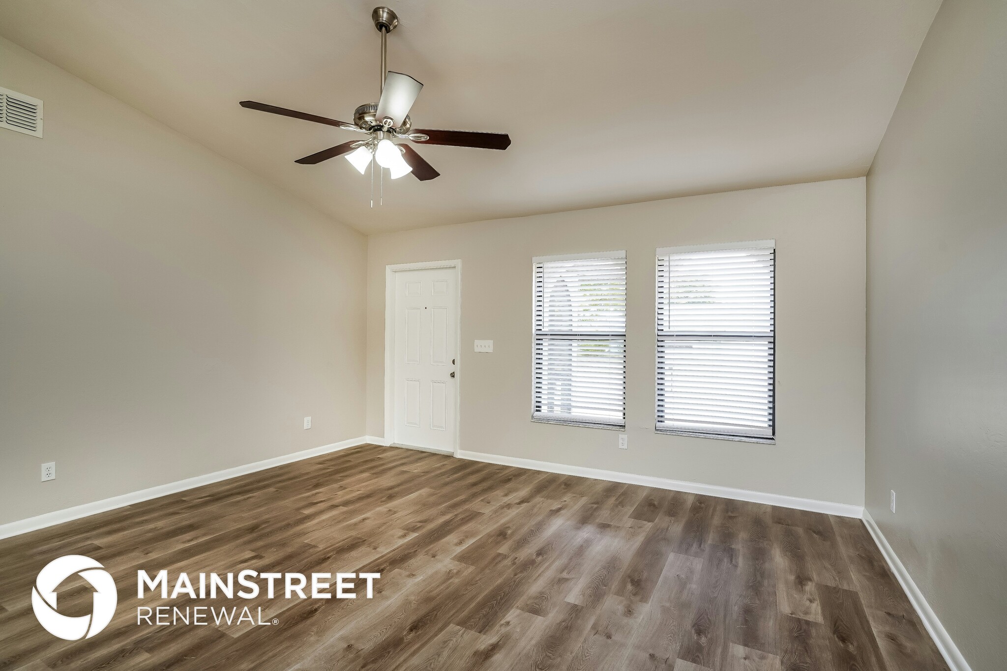 Building Photo - 2216 SE 6th Ln