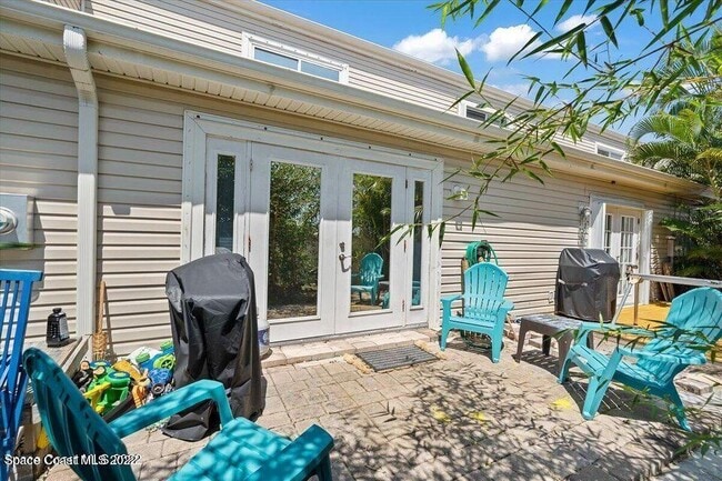 Building Photo - Satellite Beach/Indian Harbour Beach Townhouse