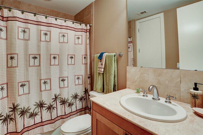 Building Photo - 500 Seawall Blvd
