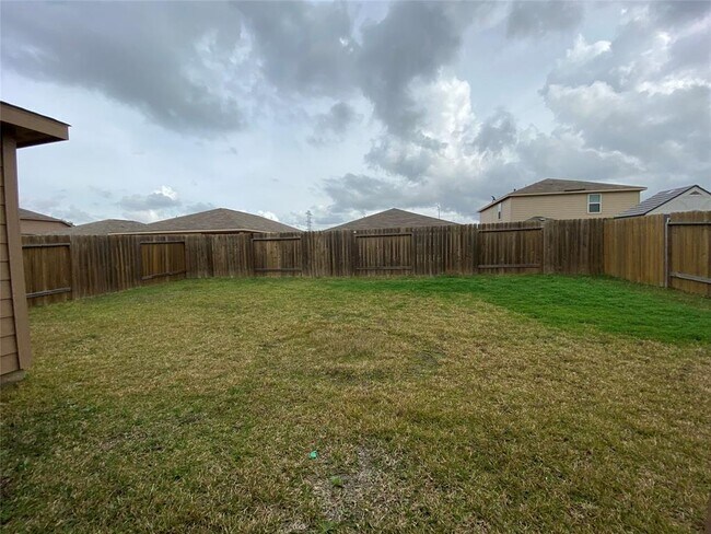 Building Photo - 20506 Humble Brook Dr