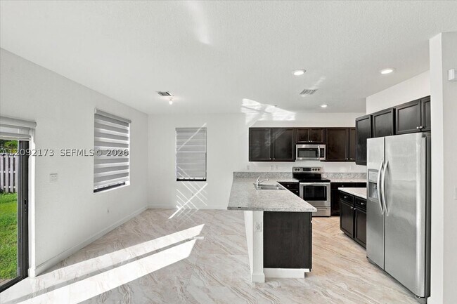 Building Photo - 336 NE 210th Way