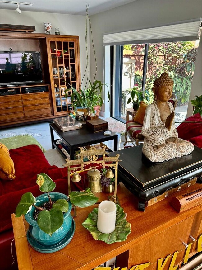 Building Photo - 6904 SW 114th Pl