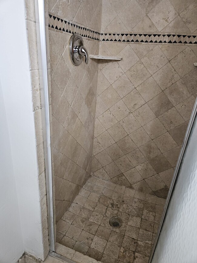 Building Photo - 5821 Windhover Dr