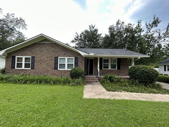 Building Photo - Home For Rent
