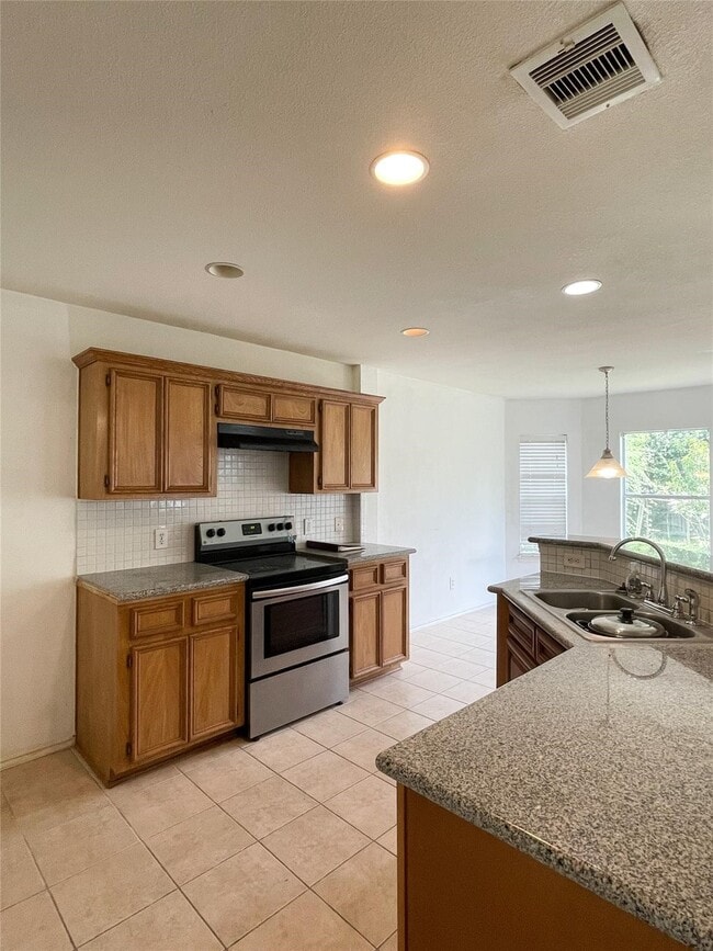 Building Photo - 11737 Logan Ridge Dr