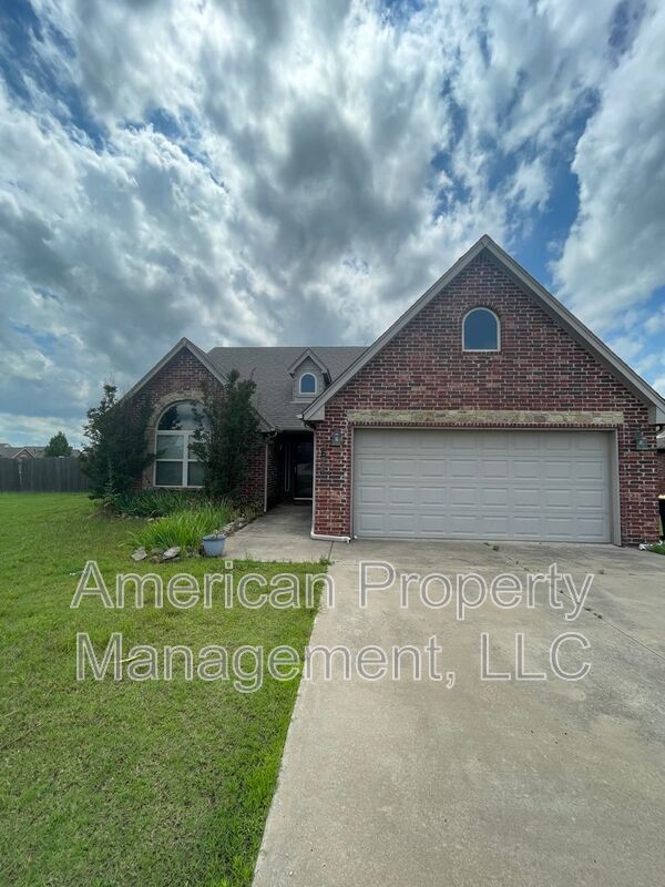 Building Photo - 15624 S Birch Ave