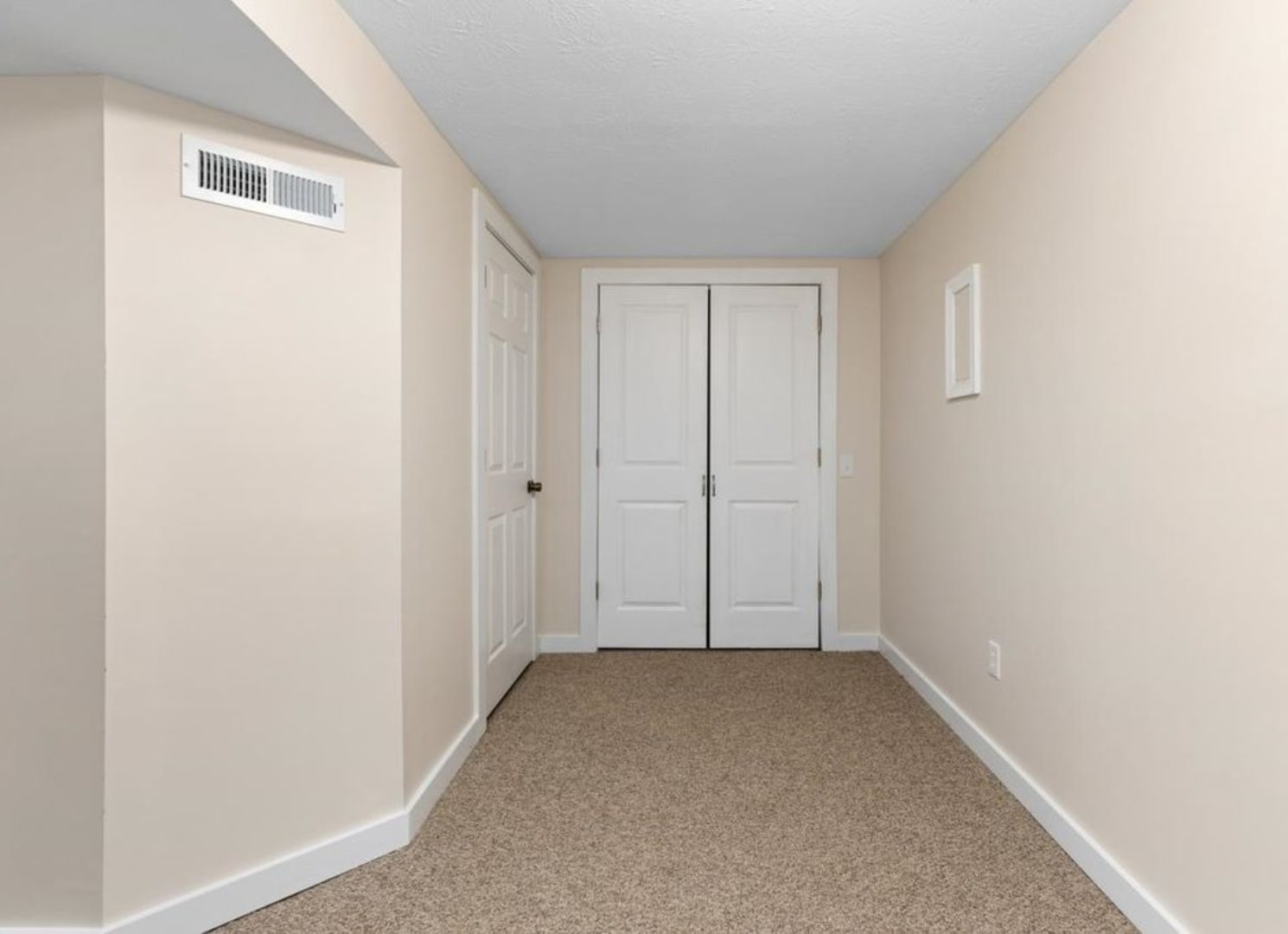 Building Photo - 226 Fraser Ln