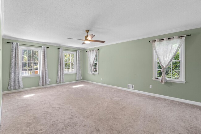 Building Photo - 315 Rabun Valley Ln