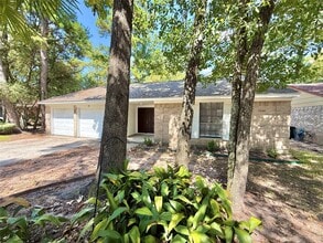 Building Photo - 16 Rock Pine Ct