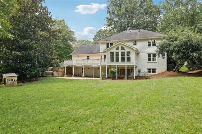Building Photo - 5653 Trowbridge Dr