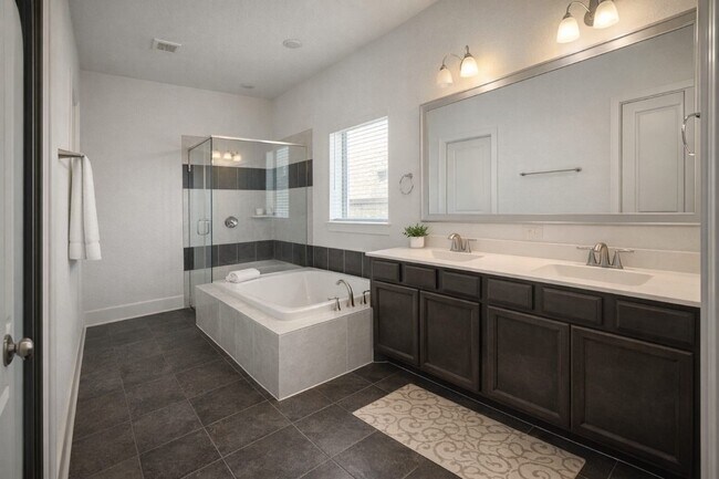 Building Photo - 10810 Burgess Pk Ct