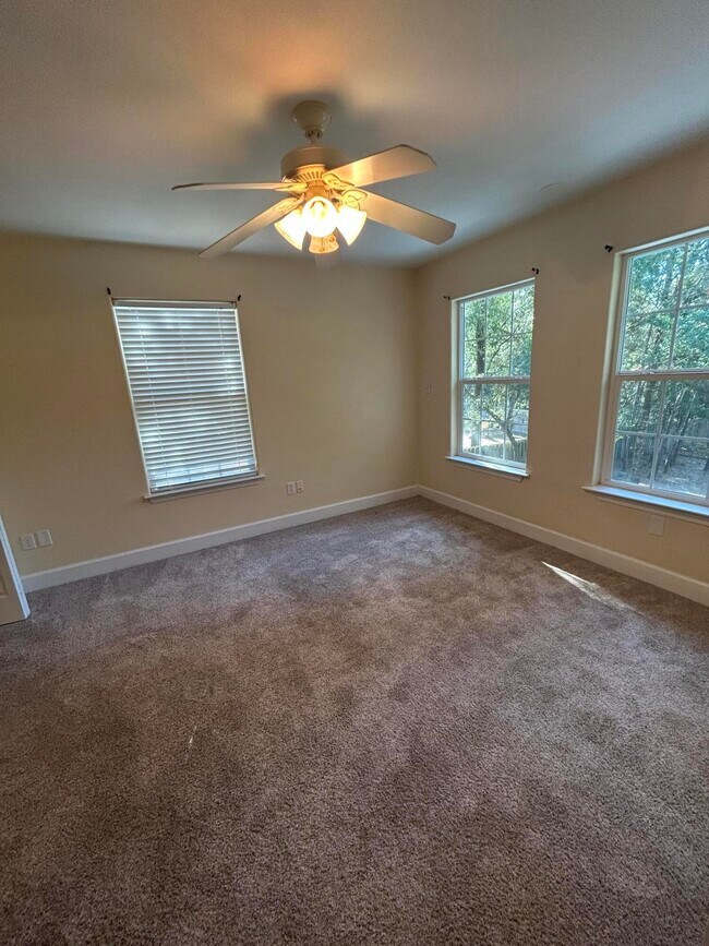 Building Photo - 70 Cypress Ln