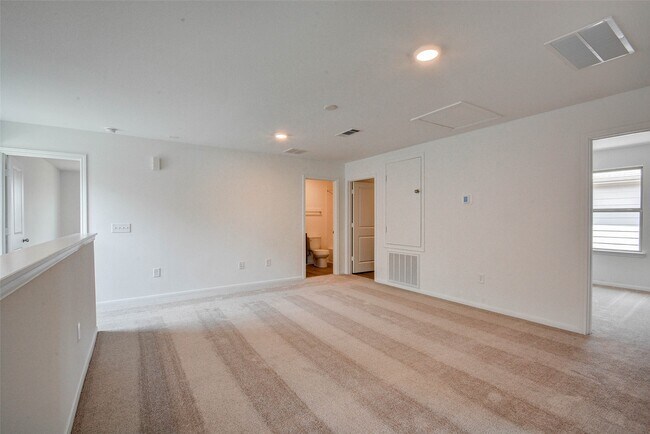 Building Photo - 16642 Teak Mantle Rd