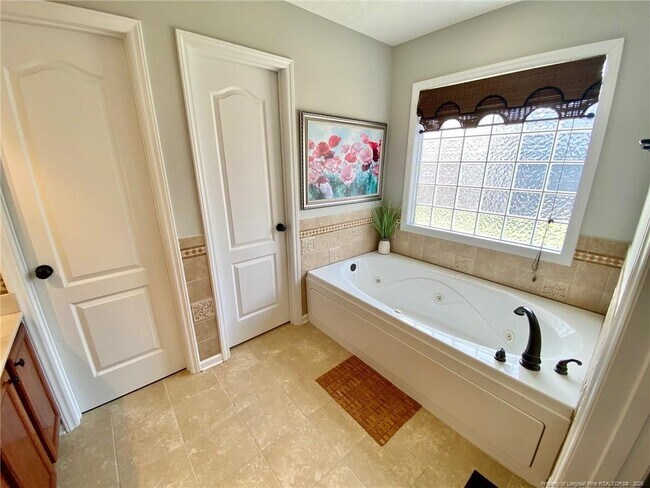 Building Photo - 3705 Lockerbie Ct