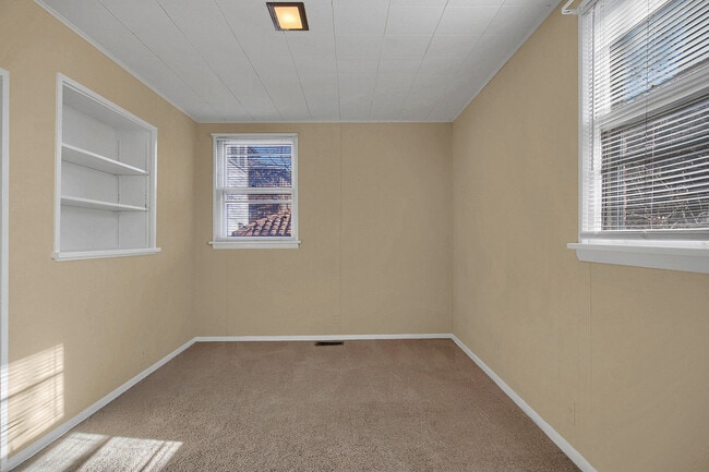 Building Photo - 7232 Dartmouth Ave